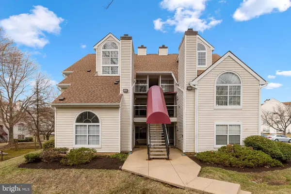 10419 BEACON RIDGE DR #302