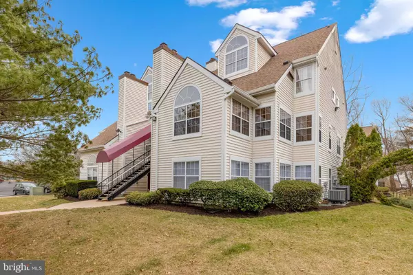 10419 BEACON RIDGE DR #302, Bowie, MD 20721