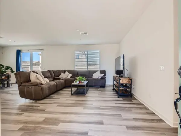 31230 Windstone Dr, Winchester, CA 92596