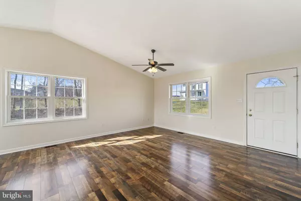 564 MILL RD, Woodstock, VA 22664