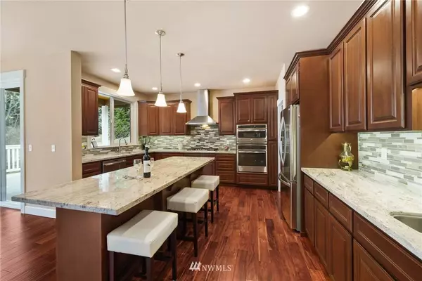 18403 17th ST E, Lake Tapps, WA 98391