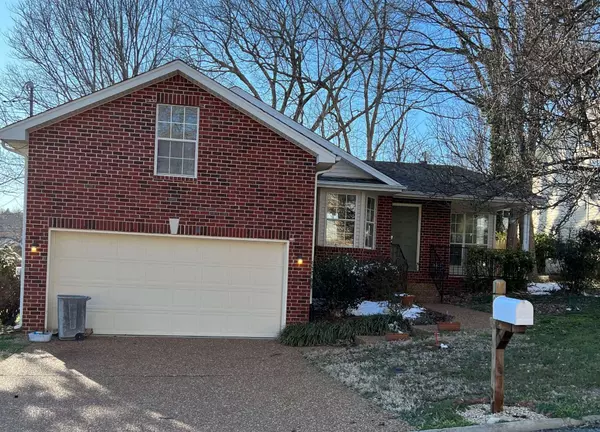 128 Northlake Dr, Hendersonville, TN 37075