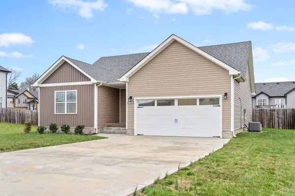 579 Tracy Ln, Clarksville, TN 37040