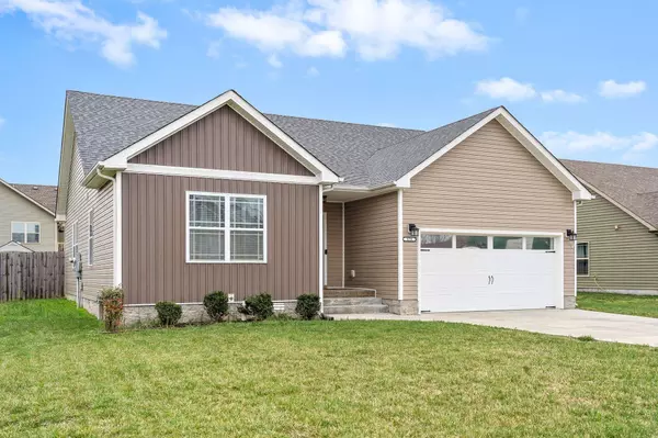 579 Tracy Ln, Clarksville, TN 37040