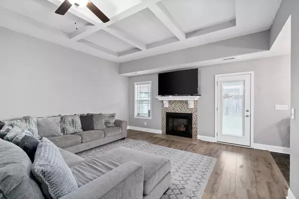 579 Tracy Ln, Clarksville, TN 37040