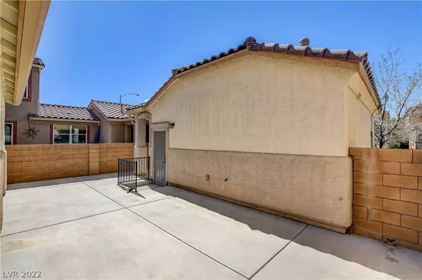 8982 College Green Street, Las Vegas, NV 89148