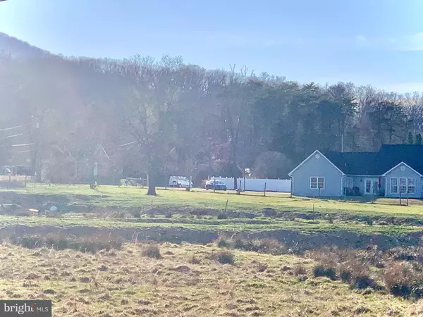 5616 STRASBURG RD, Strasburg, VA 22657