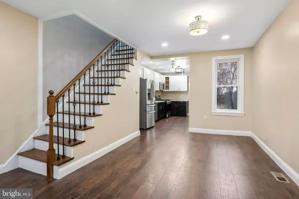 821 E WOODLAWN AVE, Philadelphia, PA 19138