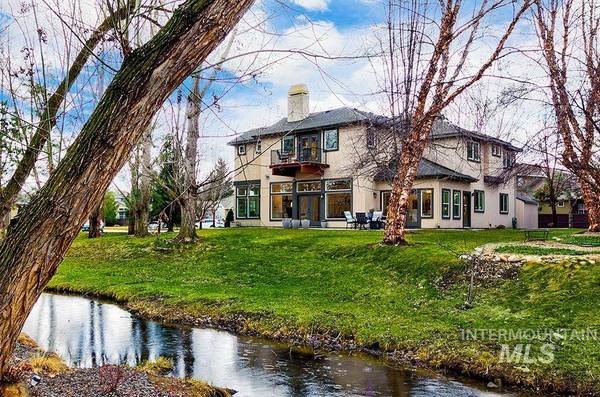 450 W Cottonwood Ct, Eagle, ID 83616