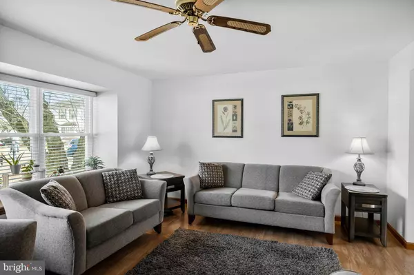 414 ACORN RD, Mount Laurel, NJ 08054