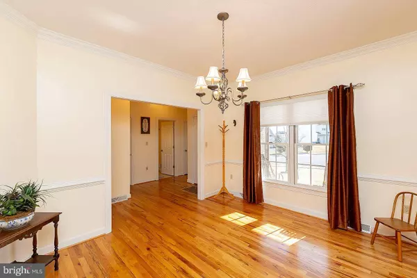 329 CHELTENHAM DR, Stephens City, VA 22655