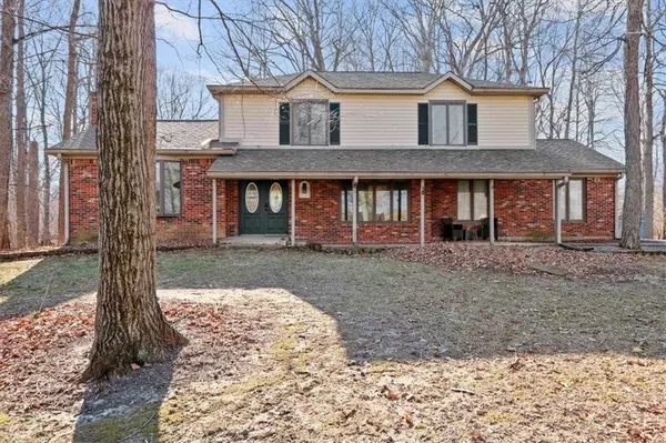 1064 Richwood DR, Avon, IN 46123