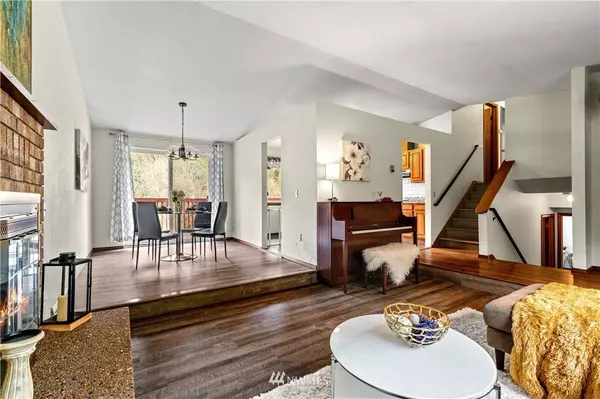 24307 43rd PL W, Mountlake Terrace, WA 98043