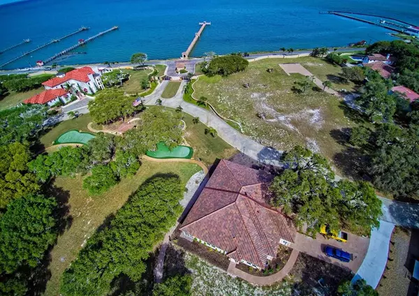 2406 Royal Oaks Trail, Fulton, TX 78358