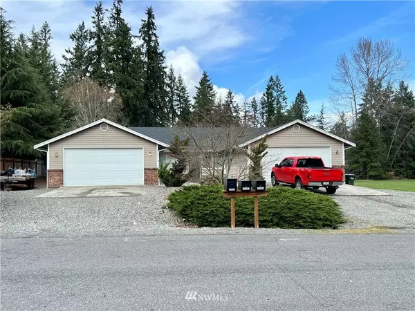 13103 13105 151st ST E, Puyallup, WA 98374