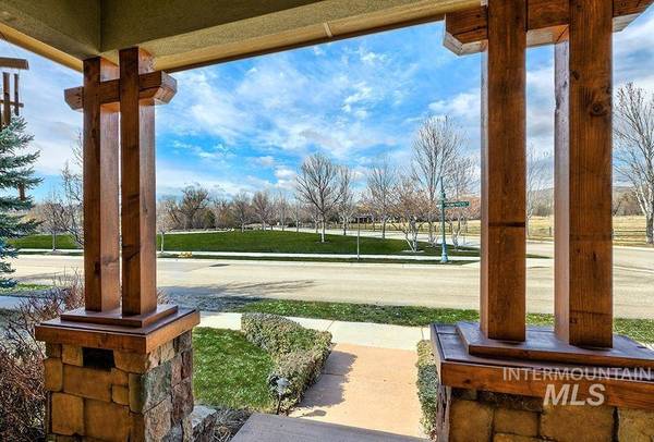 12752 N Humphreys Way, Boise, ID 83714