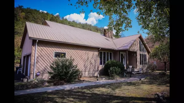 56 Rose ST, Pikeville, KY 41501