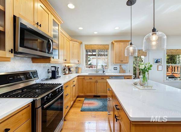 12752 N Humphreys Way, Boise, ID 83714