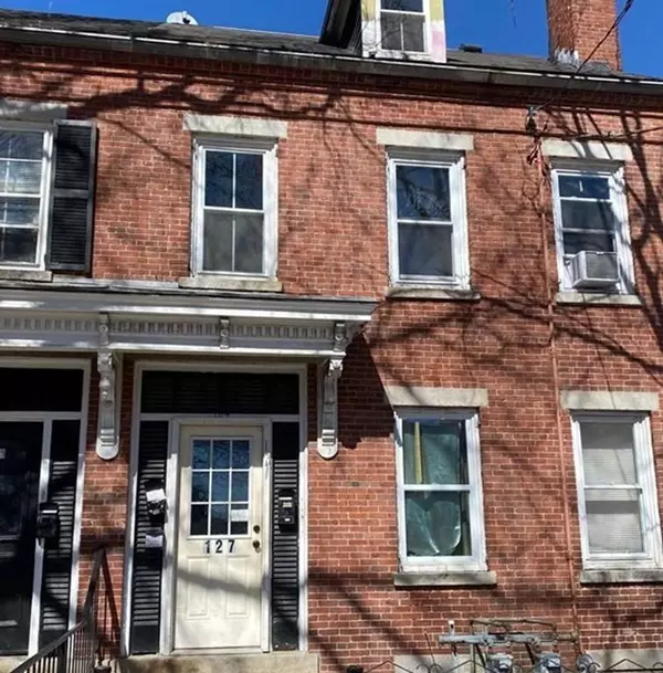 127 Garden St, Lawrence, MA 01841