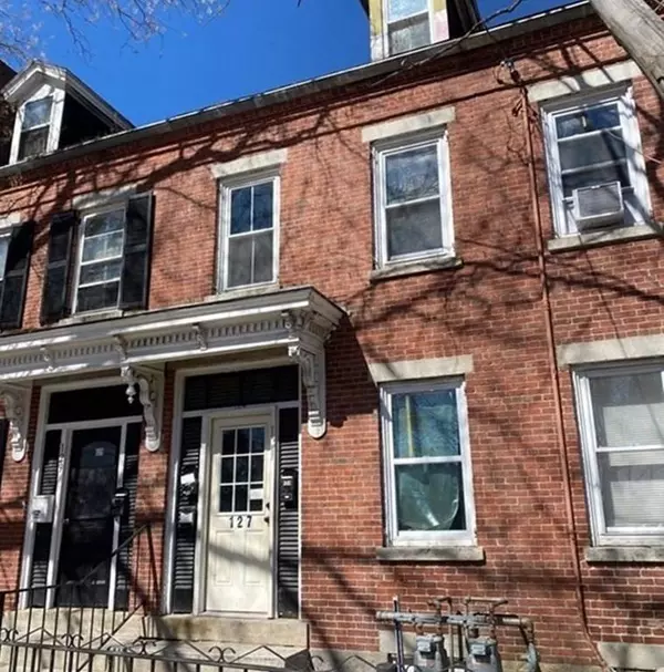 127 Garden St, Lawrence, MA 01841