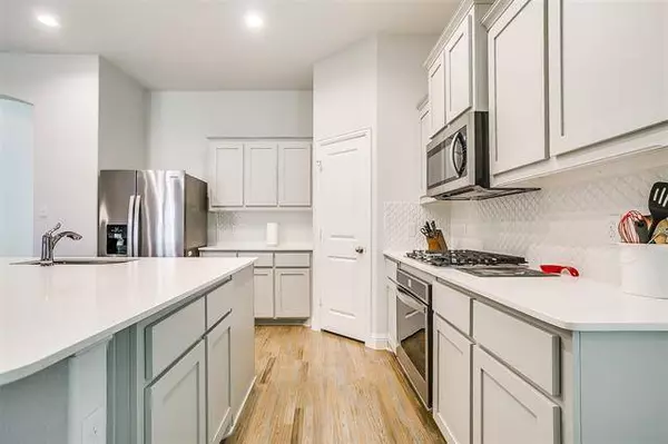 5620 Salt Springs Drive, Fort Worth, TX 76179