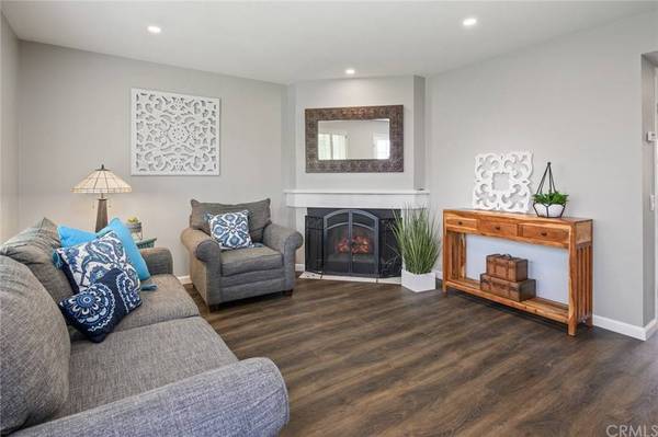 76 Timber RUN #3, Irvine, CA 92614