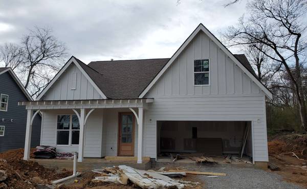 623 Davis Valley Dr, Columbia, TN 38401