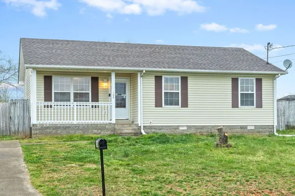 104 Karen Ct, Oak Grove, KY 42262