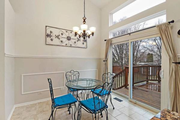 542 W Sweet Clover RD, Round Lake, IL 60073