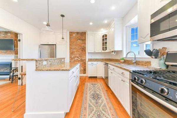 4 Hill Street, Boston, MA 02129