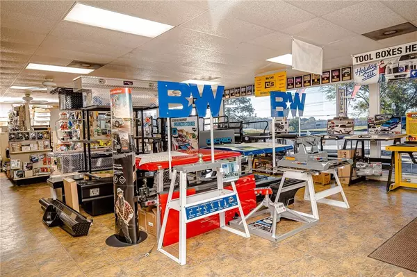 759 W Austin ST, Giddings, TX 78942