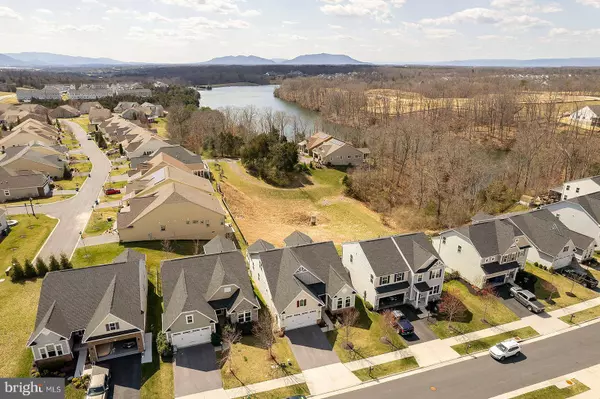 127 ATLANTIS LN, Lake Frederick, VA 22630