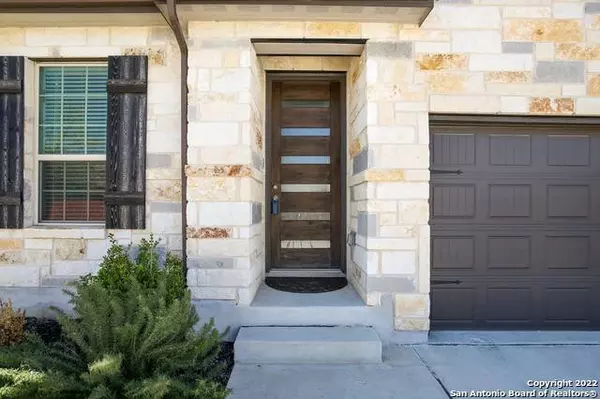 6730 ABBOT Crossing, San Antonio, TX 78249-3233