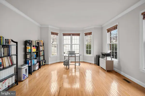 1515 WINFIELDS LN, Gambrills, MD 21054