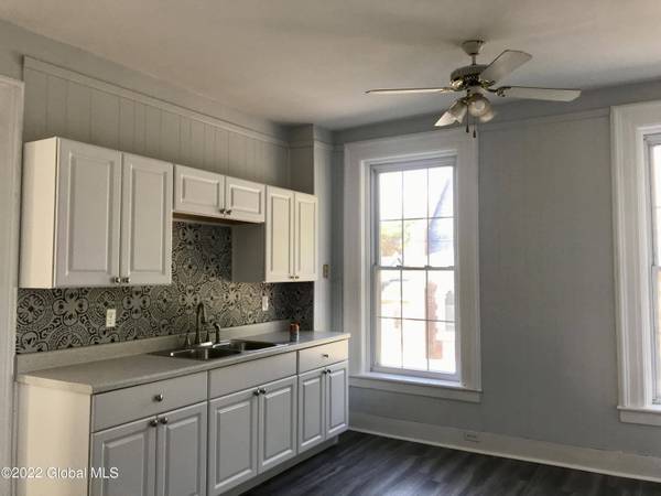 22 Broadway, Fonda, NY 12068