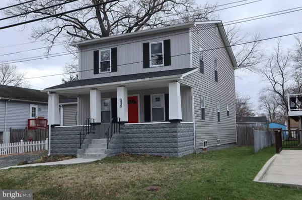 8012 CATHERINE AVE, Pasadena, MD 21122