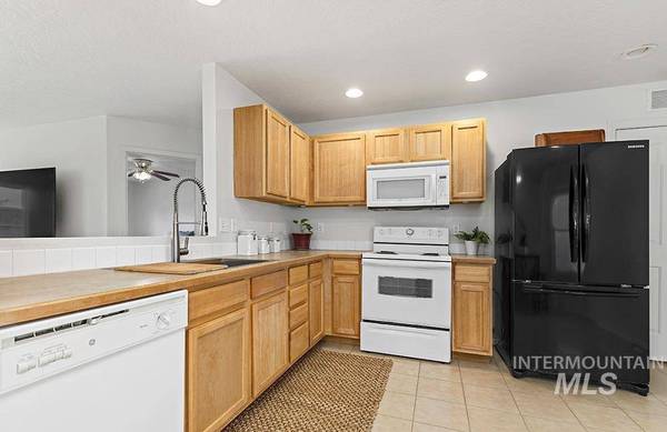 16119 N Diamond Peak Dr, Nampa, ID 83651