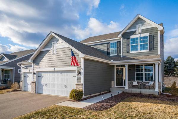 18044 Gleaming CT, Lakeville, MN 55044