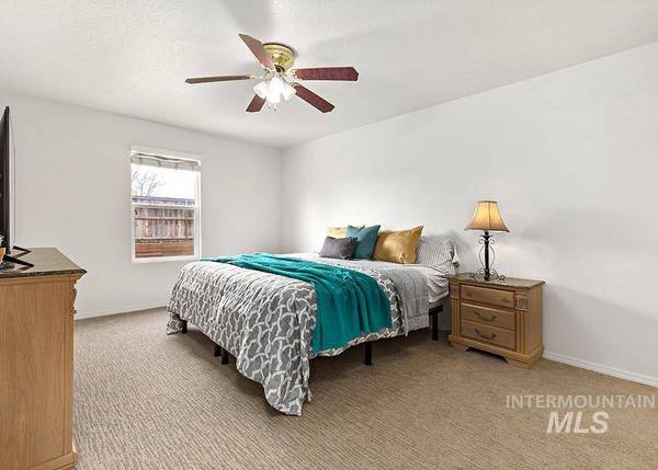 16119 N Diamond Peak Dr, Nampa, ID 83651