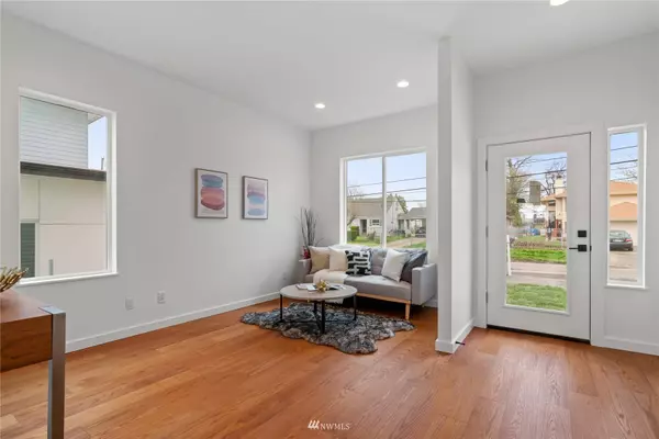 2851 S Othello ST, Seattle, WA 98108