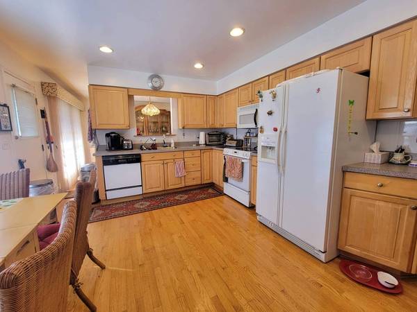 315 E Reseda Pkwy, Palatine, IL 60067