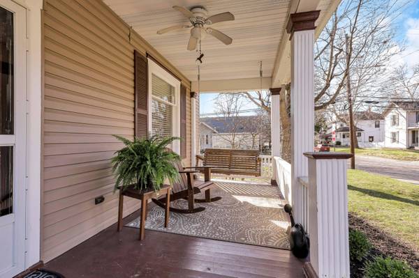 73 W Plum Street, Westerville, OH 43081