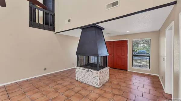 15518 LONG CREEK ST, San Antonio, TX 78247-2915