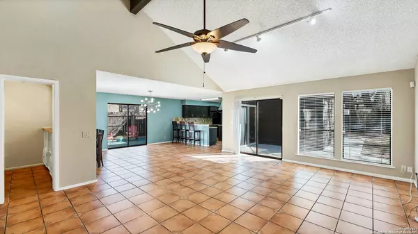 15518 LONG CREEK ST, San Antonio, TX 78247-2915