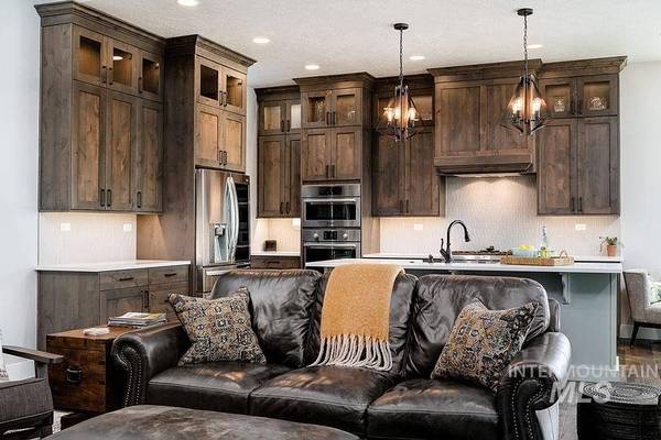 1115 N Luge Ave, Eagle, ID 83616