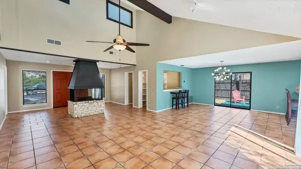 15518 LONG CREEK ST, San Antonio, TX 78247-2915