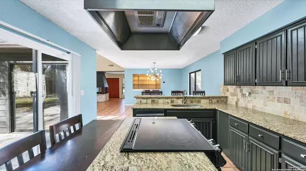 15518 LONG CREEK ST, San Antonio, TX 78247-2915