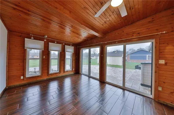 2303 Alexandria DR, Greenfield, IN 46140