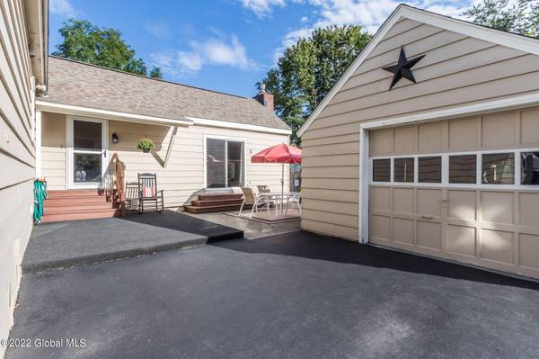 111 Frances  ST, Amsterdam, NY 12010