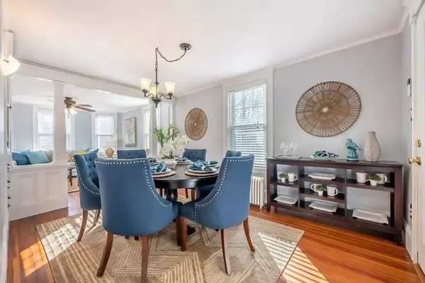 87 Pine St, Andover, MA 01810